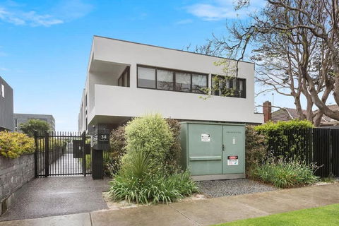 The Perfect Beaumaris 2BR Apt With Parking - Sydney Tourism 2