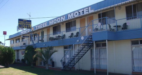 Three Moon Motel - Sydney Tourism 0