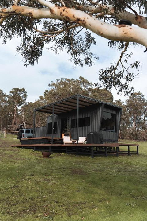 Tiny Cabin Fiona In Serpentine - Sydney Tourism 0