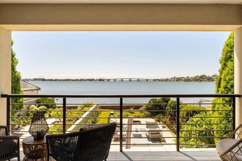 Waterfront Duplex 5 Bedrooms 5 Bathrooms - Sydney Tourism 2