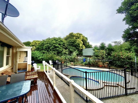 Waterfront Quiet Stay Off Geelong & Avalon Airport - Sydney Tourism 1