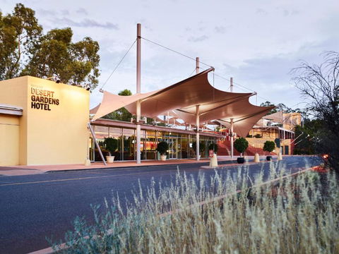 Desert Gardens Hotel - Sydney Tourism 0
