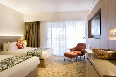 Desert Gardens Hotel - Sydney Tourism 4