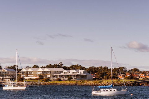 York Cove Hotel - Sydney Tourism 1