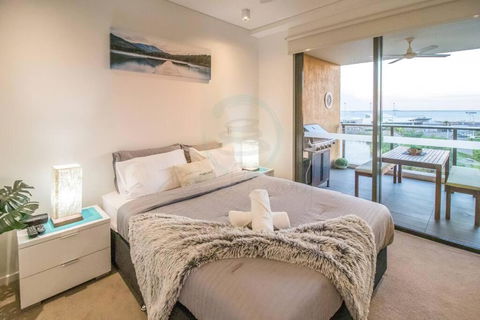 ZEN BY THE OCEAN - 1-BR Executive Biz Retreat - Sydney Tourism 1