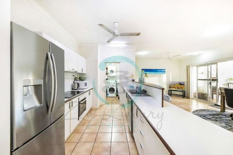 ZEN FORESHORE Cozy 2-BR, 2-BA Holiday Home + Pool - Sydney Tourism 3