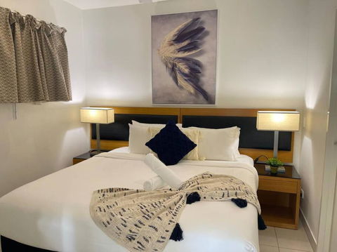 ZEN OCEAN BLISS - Cozy 2-BR/2-BA Sea View Retreat - Sydney Tourism 1