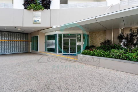 ZEN Tree Blossom: 3-BR Luxury Apt Near Waterfront - Sydney Tourism 1