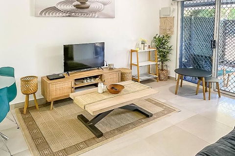 ZEN GARDEN - COZY 2-BR + Modern Design W/ Aircon - Sydney Tourism 3