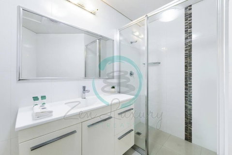 Zen On Stuart: 3-BR Penthouse Pad + Pool + BBQ - Sydney Tourism 2