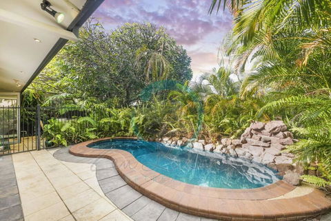 ZEN TREETOPS - Boutique 2-BR Apt W/ Private Pool - Sydney Tourism 0