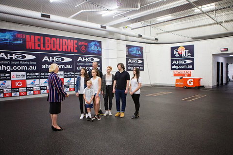 Melbourne Sports Experience + Free MCG Tour - Sydney Tourism 5
