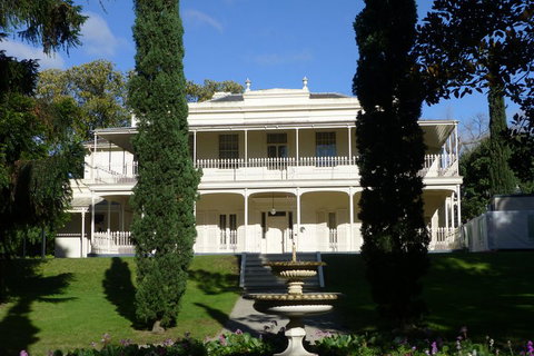Melbourne City Tour: Lifestyle Of The Rich And Famous - Sydney Tourism 0