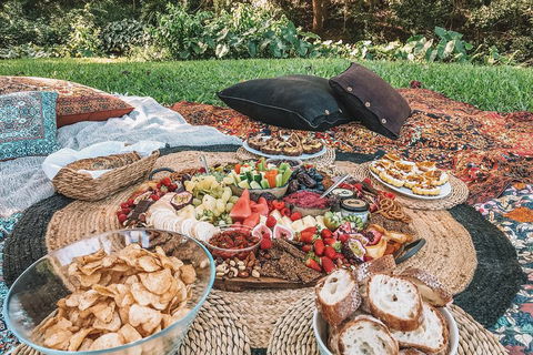 A Picnic In Byron Bay - Sydney Tourism 1