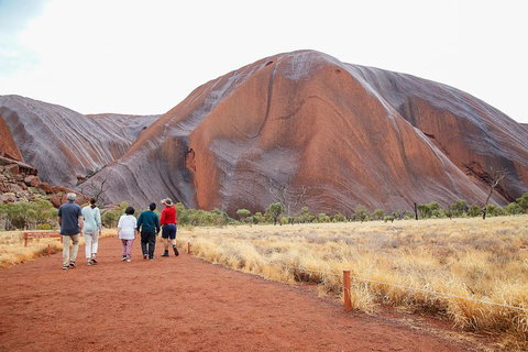 Ayers Rock Combo: Uluru Base And Sunset Plus Uluru Sunrise And Kata Tjuta With An Optional BBQ Dinner Or Kings Canyon Day Trip - Sydney Tourism 3