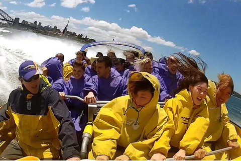 30-Minute Sydney Harbour Jet Boat Ride: Thunder Twist - Sydney Tourism 0