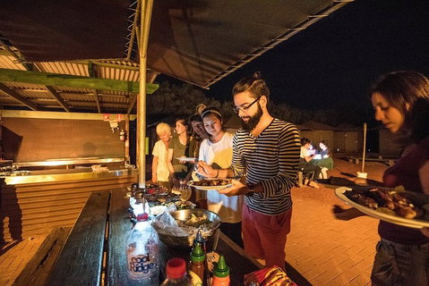 Overnight Uluru Adventure - Sydney Tourism 1