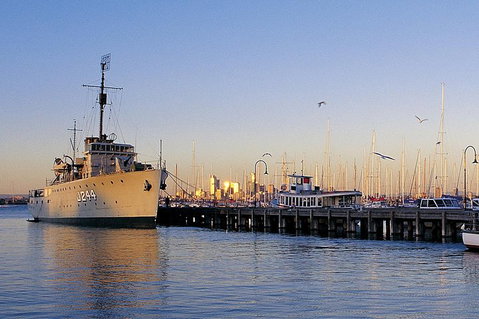 Melbourne City And Williamstown Ferry Cruise - Sydney Tourism 4