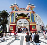 Private Full Day Melbourne City Tour with local guide - Sydney Tourism