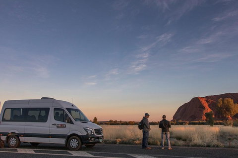 Highlights Of Uluru Including Sunrise And Breakfast - Sydney Tourism 2