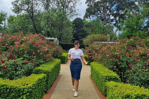 Women's History Walking Tour With Local Guide In Canberra - Sydney Tourism 1